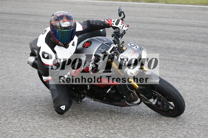 /Archiv-2025/09 22.04.2025 Cornu Master School ADR/rot-rouge/89